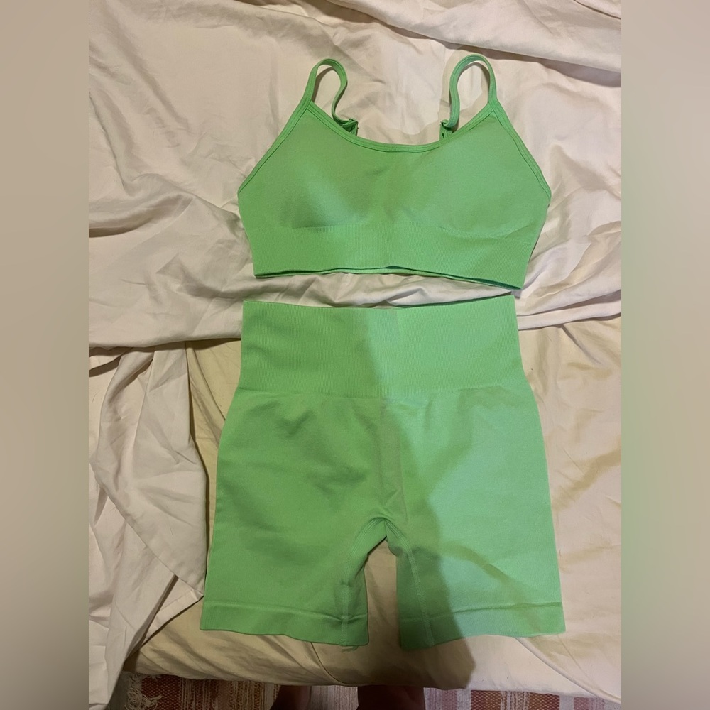 Amazon work out set